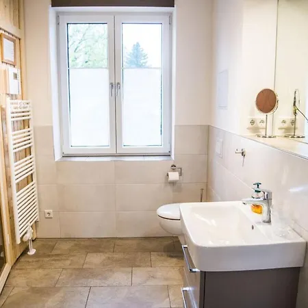 בית נופש Wide Luzin Modern Retreat Amtshof