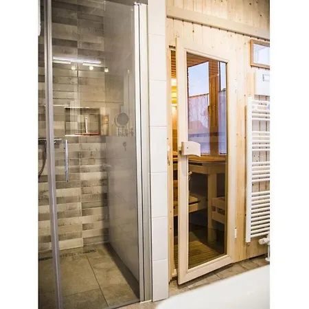 Wide Luzin Modern Retreat בית נופש Amtshof